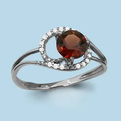 6541603А Кольцо из Серебра с гранатом, фианитами