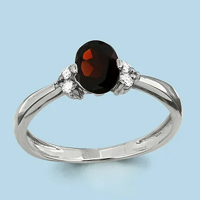 6523603А Кольцо из Серебра с гранатом, фианитами