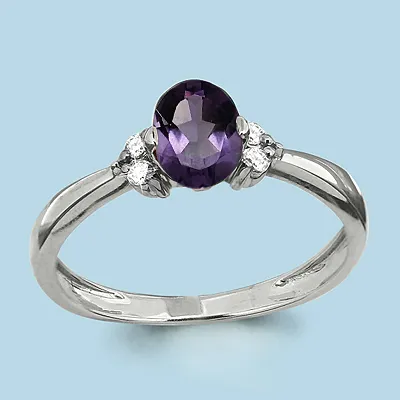 6523604А Кольцо из Серебра с аметистом, фианитами