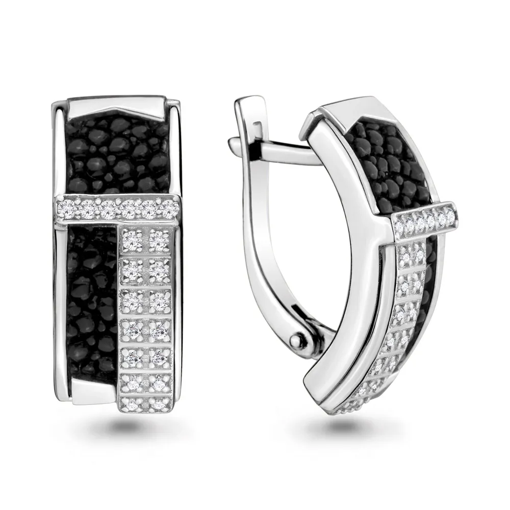 942105 Серьги из Золота с бриллиантами, кожами из коллекции "Скат"