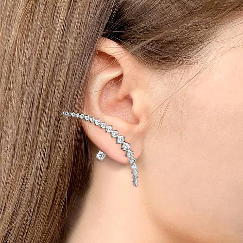 49319А Серьга из Серебра с фианитами